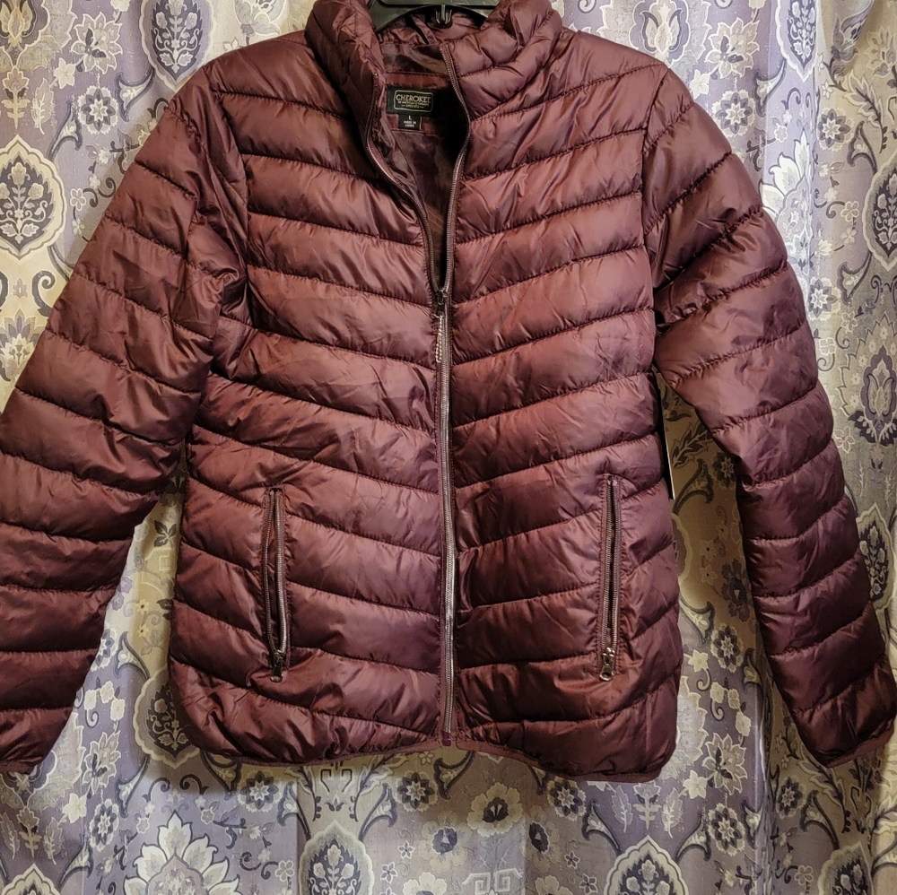 I am selling a womens Cherokee coat size large brand new color burgundy.
